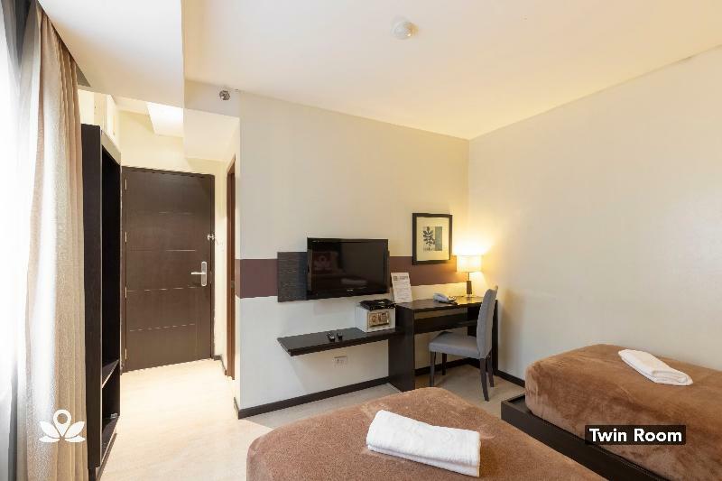 Lorenzzo Suites Hotel Makati City Esterno foto